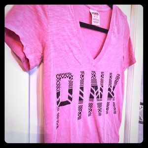 💗 VS PINK 💗 V-Neck Tribal Print Logo Tee XS